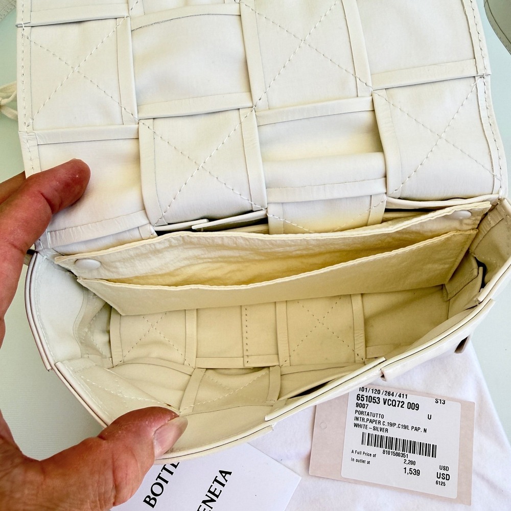 Bottega Veneta Cassette Belt Bag White Maxi Intrecciato Leather 651053 - Picture 7 of 15